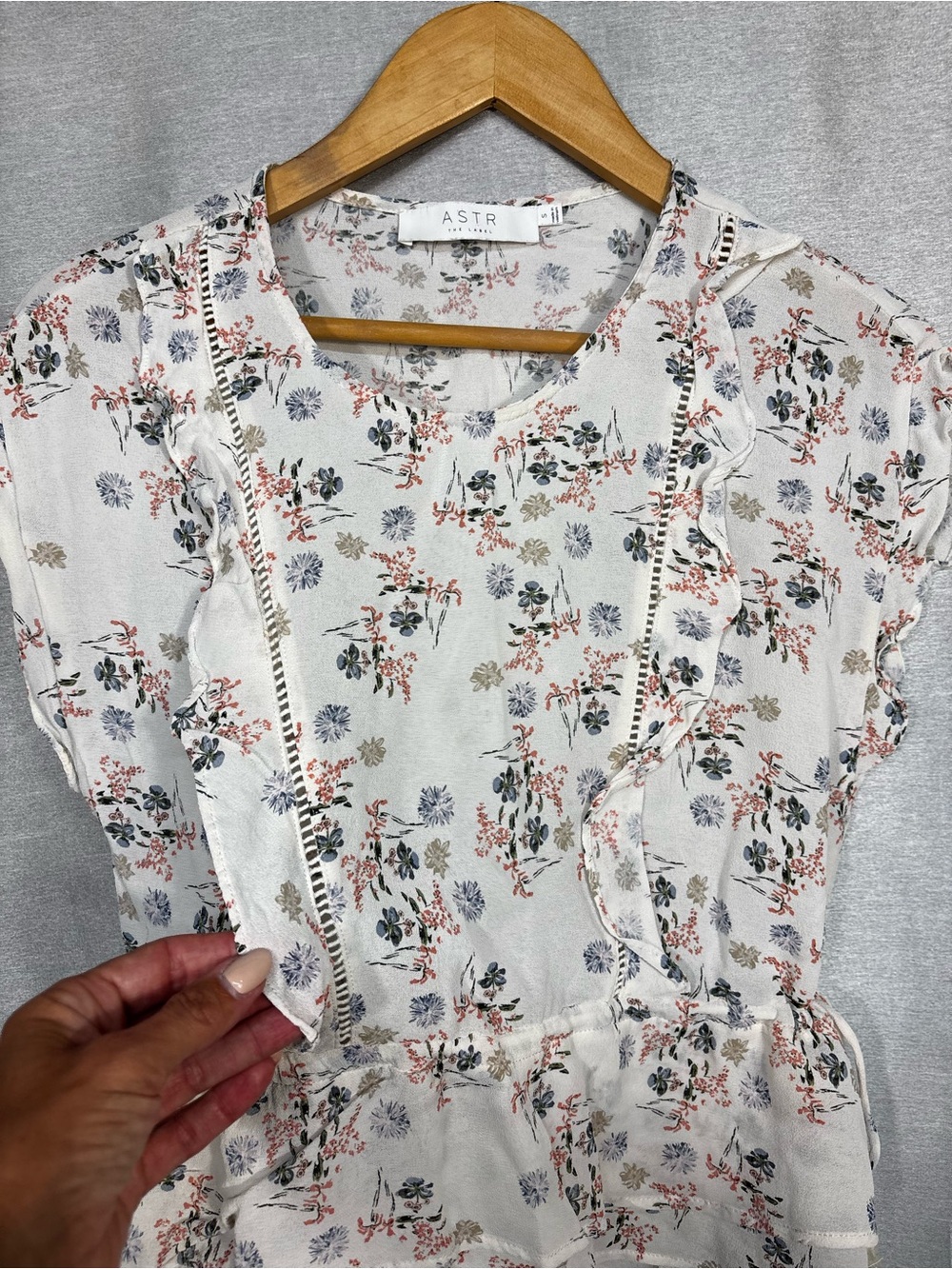 ASTR The Label Floral Ruffle Blouse S Boho Romantic Peplum Tassel